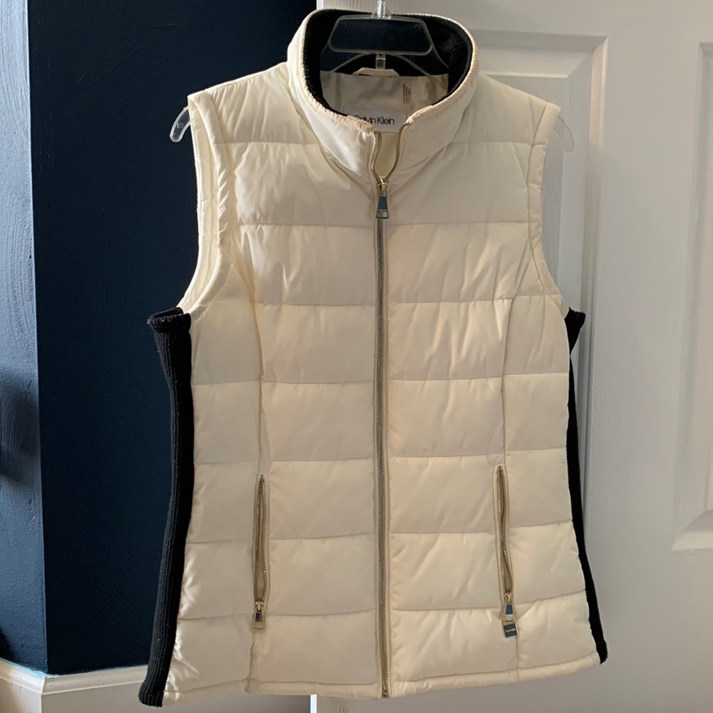 SOLD Calvin Klein Off White and Black Vest-M